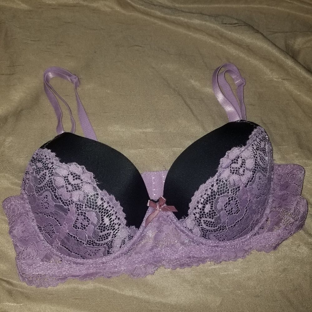 Random Bra bundle of 2 - Picture 2 of 16